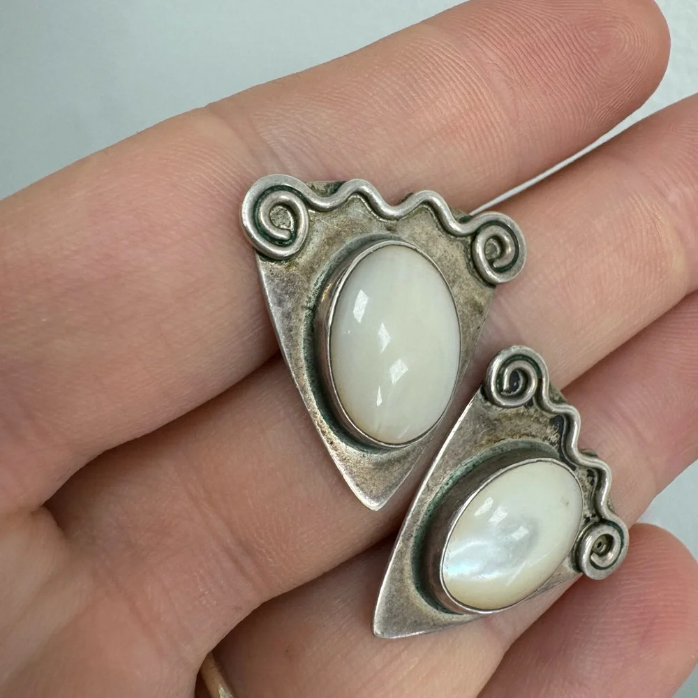 Designer Barbara Sucherman 925 Sterling silver post earrings with opalite 6.1g